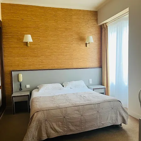 Le Sacca, Nouvelle Equipe 3* 코트레