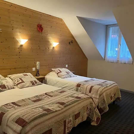 Le Sacca, Nouvelle Equipe Ξενοδοχείο Cauterets