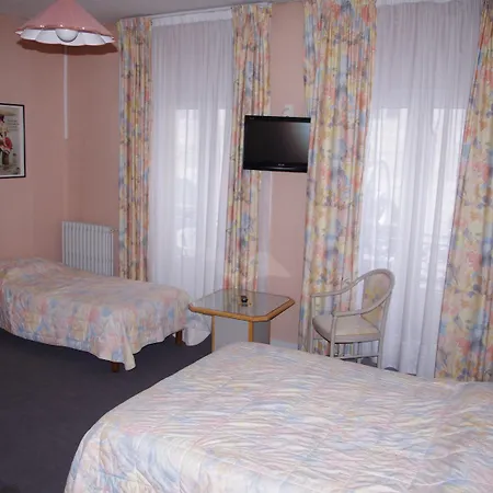 Le Sacca Restaurant Hotell Cauterets