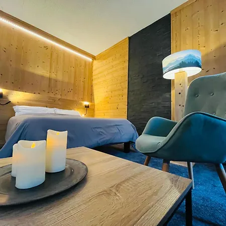 Le Sacca, Nouvelle Equipe Hotel