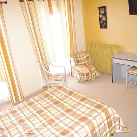 Hotel Le Sacca, Nouvelle Equipe Cauterets