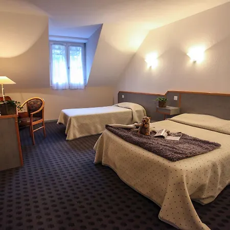 Hotel Le Sacca, Nouvelle Equipe