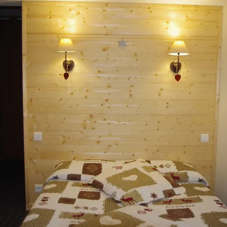 Hotel Le Sacca, Nouvelle Equipe