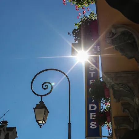 Le Sacca, Nouvelle Equipe Hotel