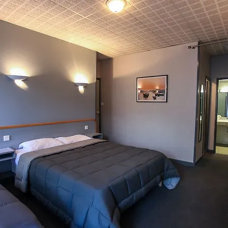 Hotel Le Sacca, Nouvelle Equipe